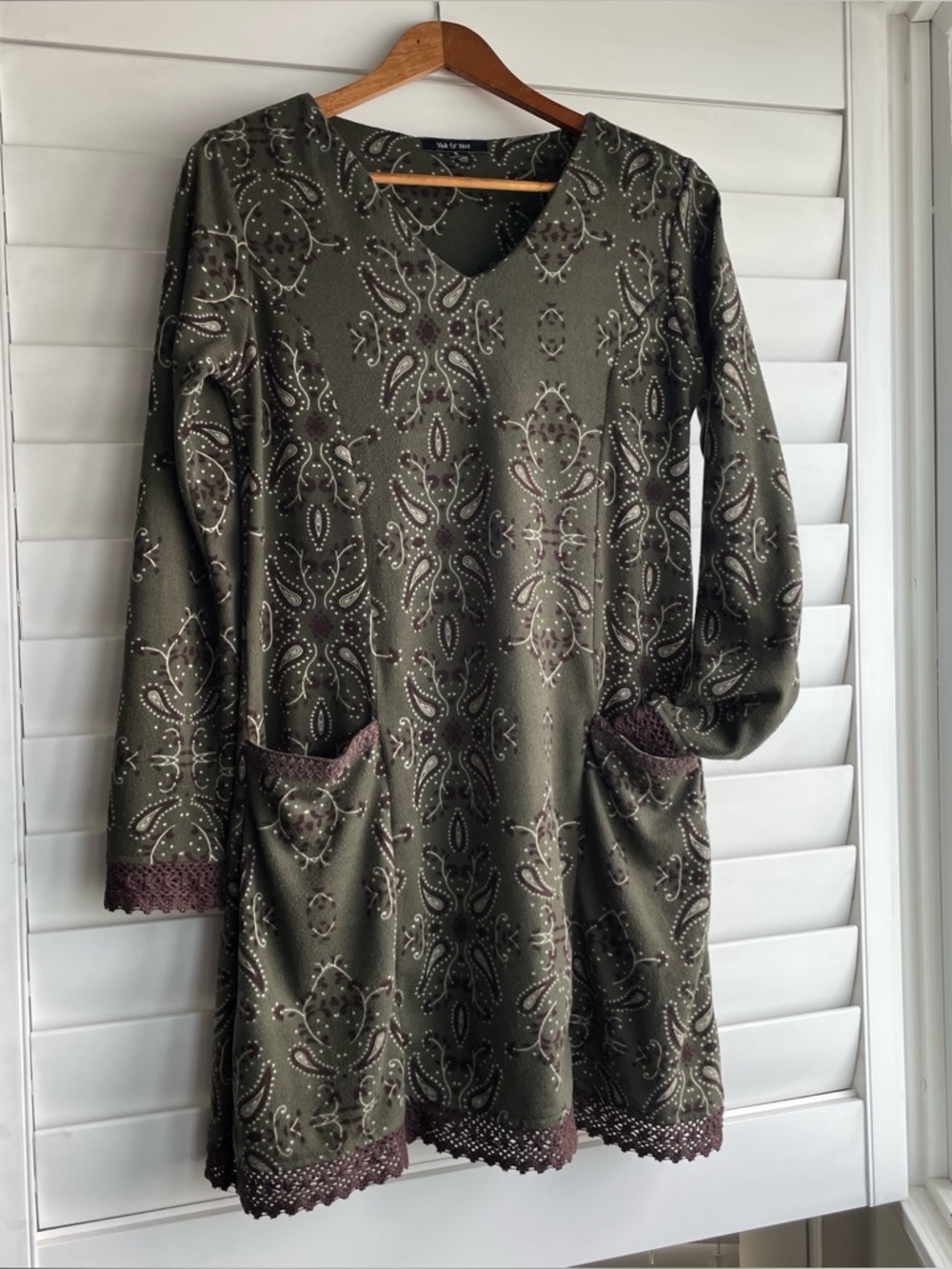 Yak & Yeti V-Neck Tunic Dress Green with Chocolate Brown Lace Trim size Small